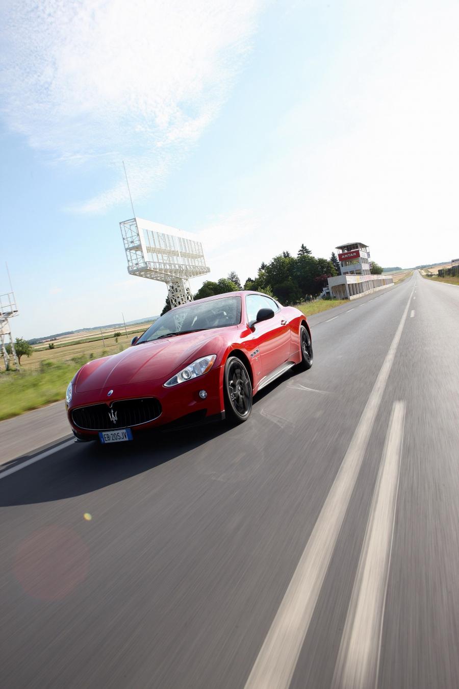  Maserati GranTurismo S MC Sport Line 2009 года  (фото 28 из 78)